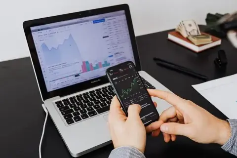 Jaką giełdę kryptowalut wybrać, aby uniknąć niebezpieczeństw?