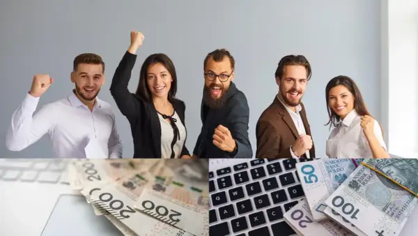 Zespół świętuje sukces, a na dole widać polskie banknoty i klawiaturę – symbol dofinansowania na otwarcie firmy.